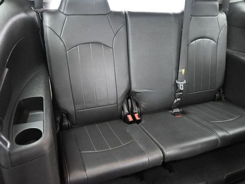 Used 2017 Buick Enclave Leather FWD image 25