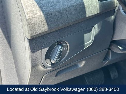 Used 2018 Volkswagen Tiguan SE w/ Panoramic Sunroof Package AWD/4WD image 35