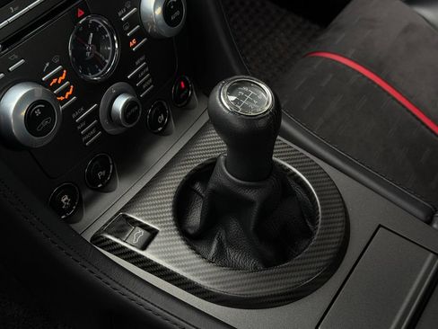 Used 2015 Aston Martin V8 Vantage GT RWD image 27