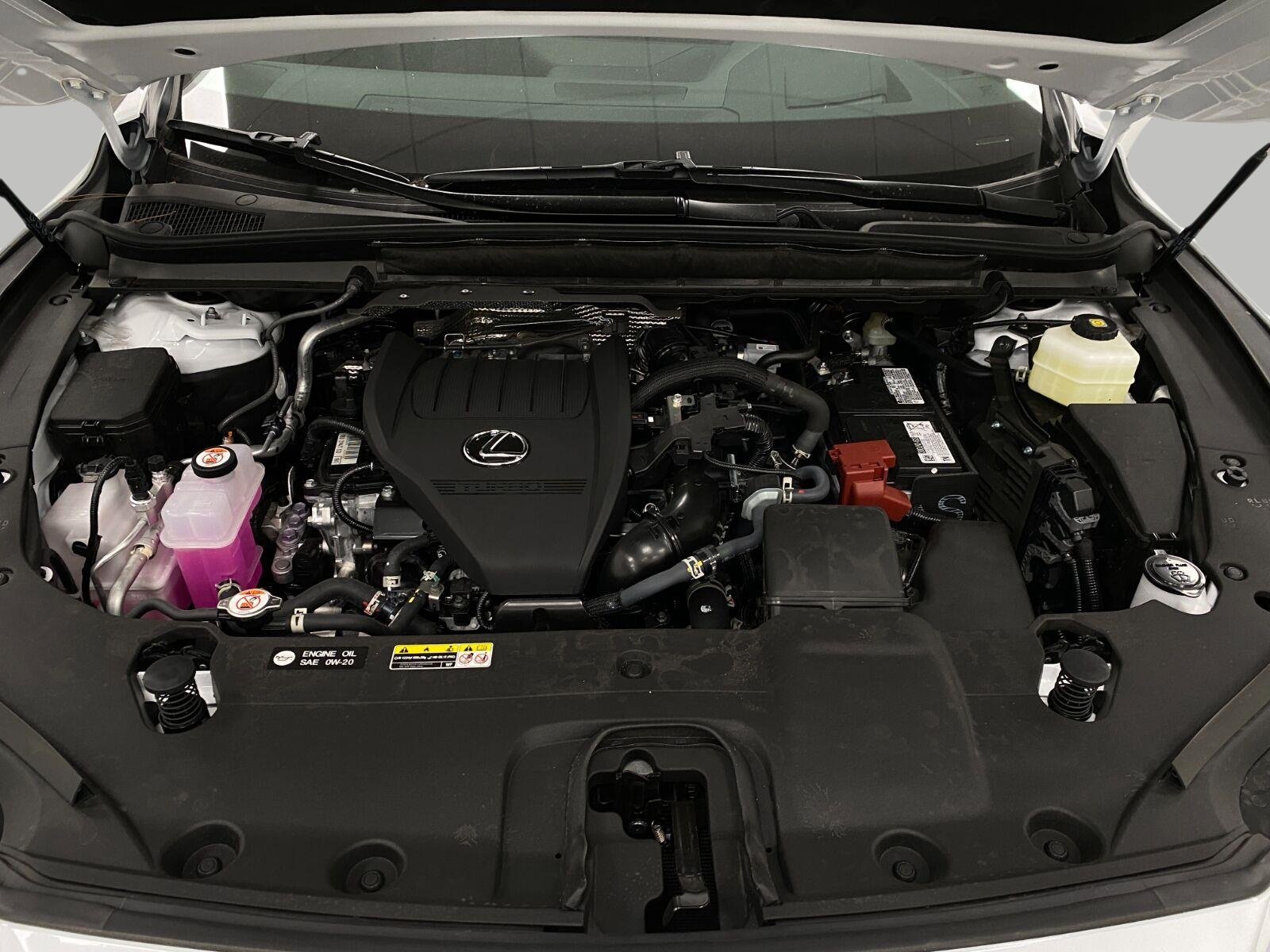 New 2026 Lexus RX 350 F Sport AWD/4WD image 9