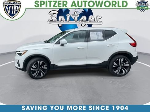 Used 2024 Volvo XC40 B5 Plus w/ Climate Package AWD/4WD image 6