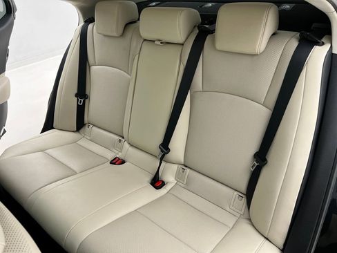 Certified 2023 Lexus ES 300h w/ Premium Package image 21