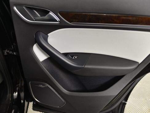 Used 2015 Audi Q3 2.0T Prestige image 15