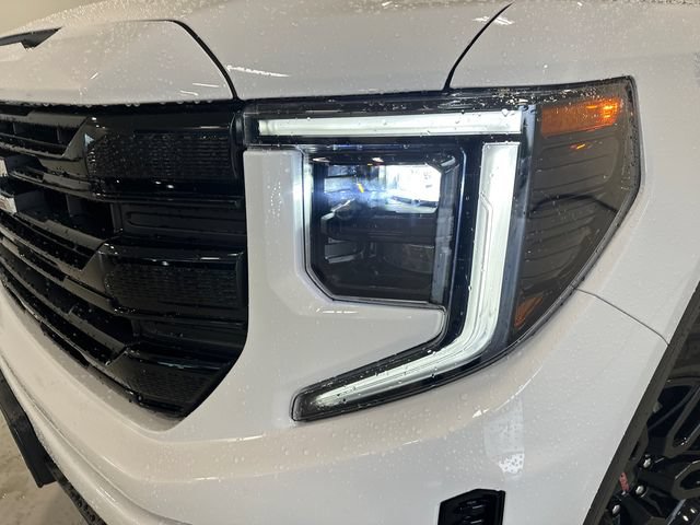 Certified 2023 GMC Sierra 1500 Elevation AWD/4WD image 9