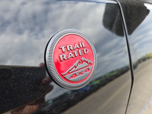 Used 2024 Jeep Compass Trailhawk image 22