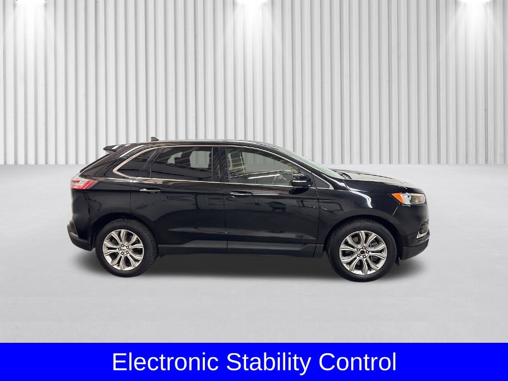 Certified 2024 Ford Edge Titanium AWD/4WD image 5