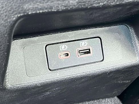 Used 2023 Nissan Altima 2.5 SV w/ SV Premium Package image 14