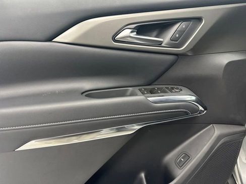 New 2026 Chevrolet Traverse LT w/ Driver Confidence Package FWD image 9