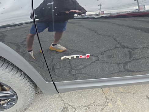 Used 2022 GMC Terrain AT4 image 12