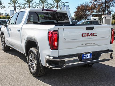 Used 2024 GMC Sierra 1500 SLT image 8