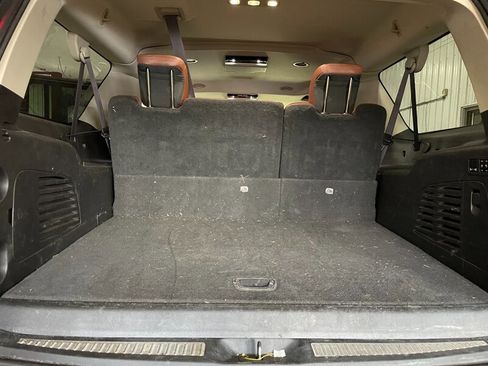 Used 2015 Cadillac Escalade ESV Premium image 23