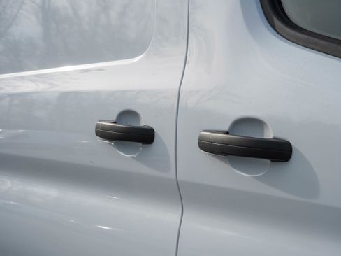 New 2026 Ford Transit 250 148 Medium Roof image 13