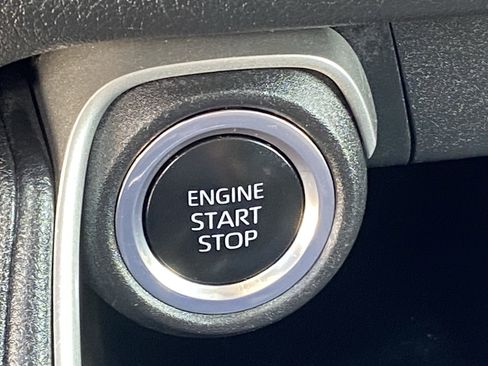 Certified 2024 Toyota Grand Highlander FWD image 25