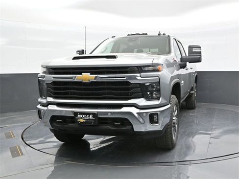 Used 2025 Chevrolet Silverado 2500 LT w/ Texas Edition image 2