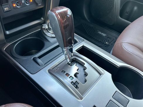 Used 2024 Toyota 4Runner Limited AWD/4WD image 28