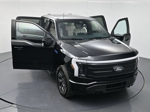 Used 2024 Ford F150 Lightning Platinum AWD/4WD image 50