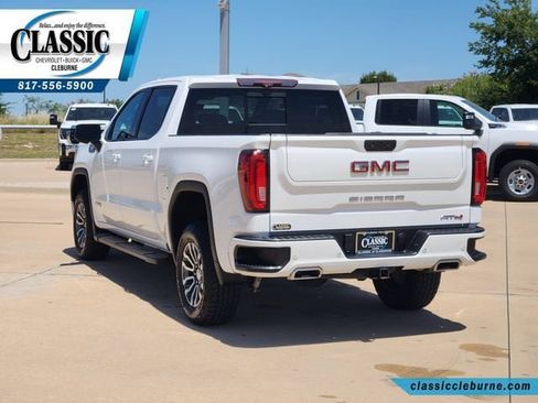 Used 2020 GMC Sierra 1500 AT4 w/ AT4 Premium Package AWD/4WD image 8