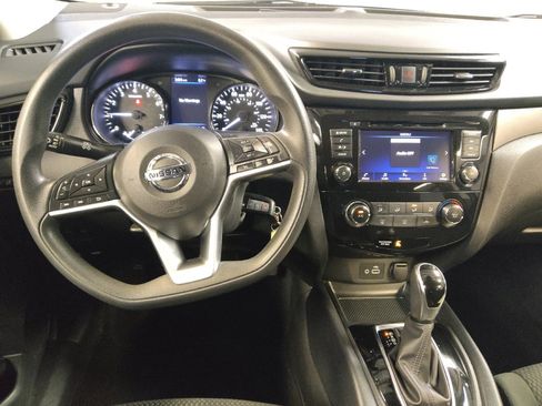 Used 2021 Nissan Rogue Sport S image 22