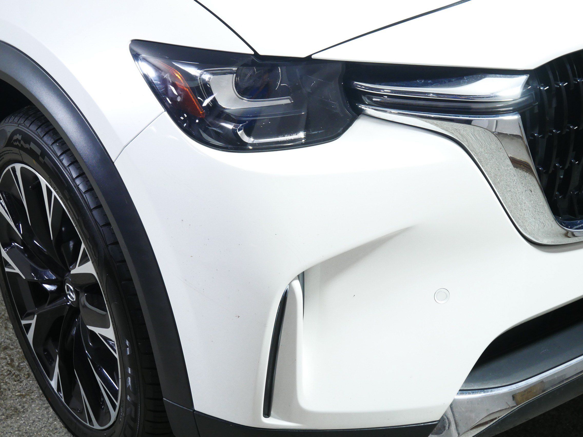 Used 2024 MAZDA CX-90 Plug-In Hybrid w/ Premium Pkg AWD/4WD image 16