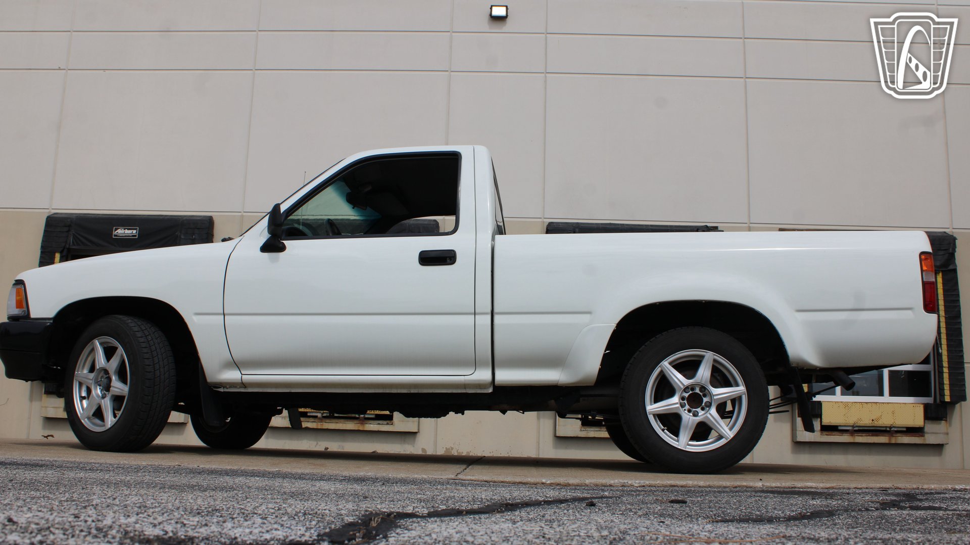Used 1993 Toyota Pickup 2WD Regular Cab image 6