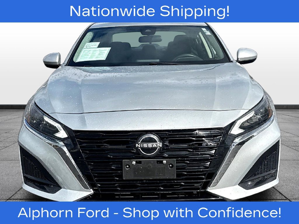 Used 2023 Nissan Altima 2.5 SV FWD image 2