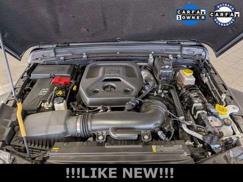 Used 2025 Jeep Wrangler Sport image 19