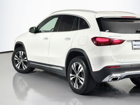Certified 2025 Mercedes-Benz GLA 250 image 16