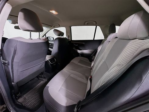 Used 2022 Subaru Outback Premium image 4