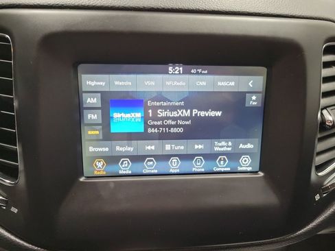 Used 2019 Jeep Compass Latitude image 40