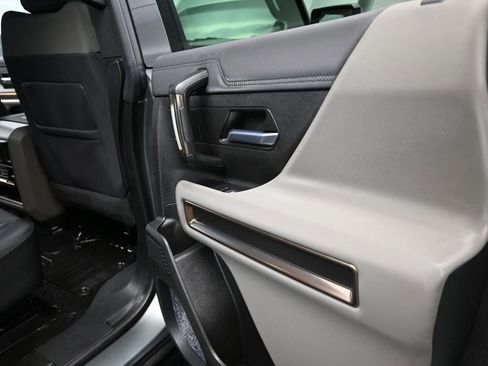Used 2024 GMC Hummer EV 3X image 22