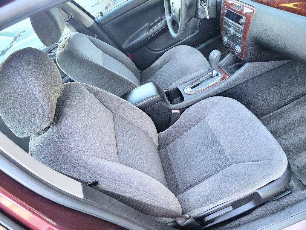 Used 2007 Chevrolet Impala LT FWD image 25