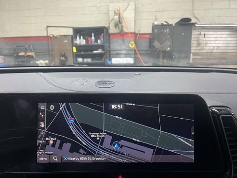 Used 2023 Kia Sportage EX image 17