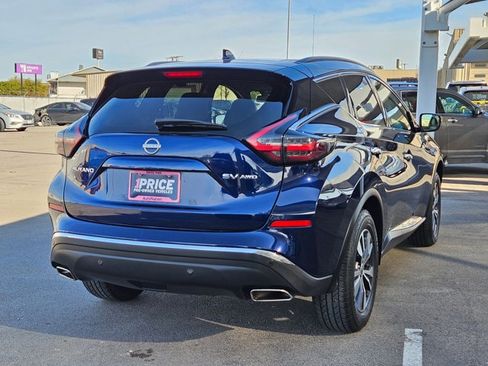 Used 2023 Nissan Murano SV image 5