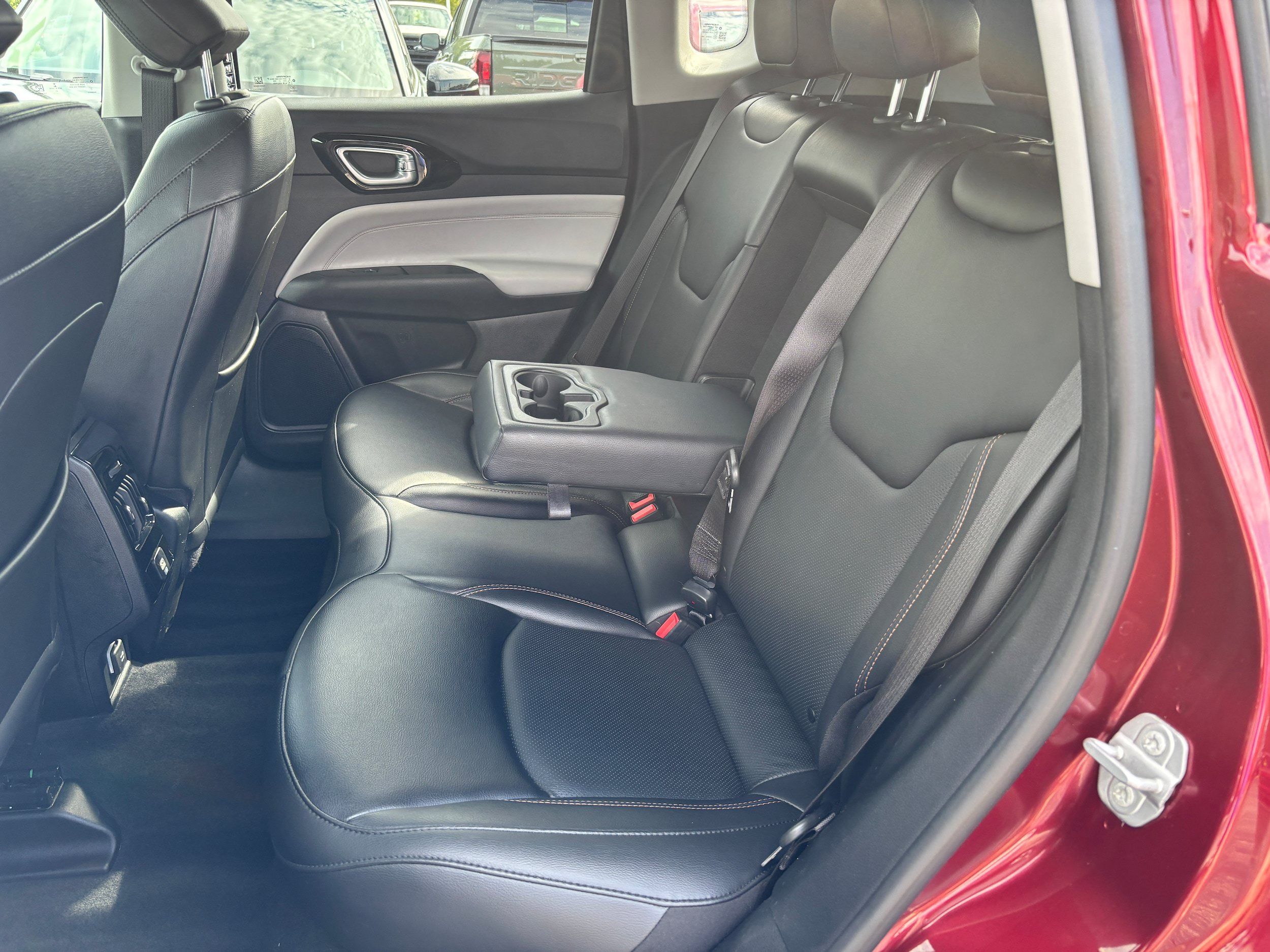 Used 2022 Jeep Compass Limited AWD/4WD image 11