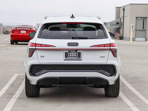 New 2026 Audi Q3 quattro 2.0T AWD/4WD image 5