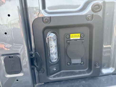 New 2025 Ford Maverick XLT w/ XLT Luxury Package image 16