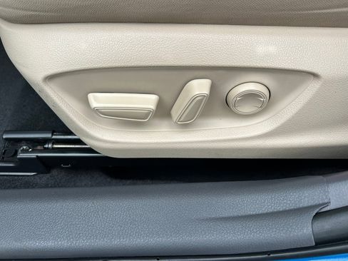 Used 2020 Toyota Camry LE w/ Fleet Convenience Package image 11