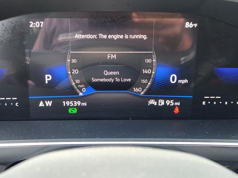 Certified 2023 Volkswagen Tiguan SE w/ Panoramic Sunroof Package FWD image 10