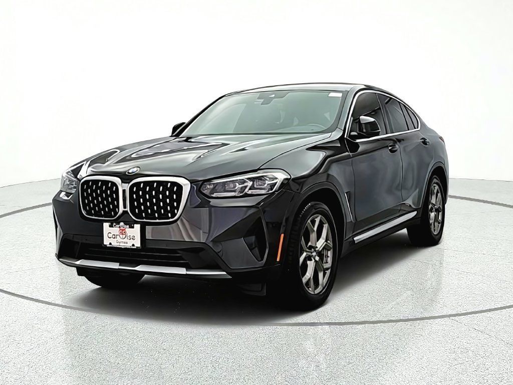 Used 2022 BMW X4 xDrive30i AWD/4WD image 2