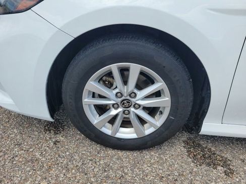 Used 2025 Toyota Camry LE FWD image 25