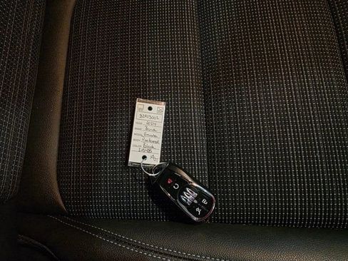 Used 2024 Buick Envista Preferred w/ Convenience I Package image 9