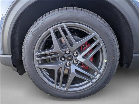 New 2025 Ford Explorer ST image 10