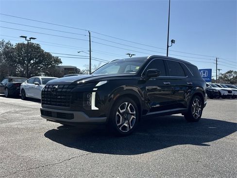 Used 2023 Hyundai Palisade Limited image 9