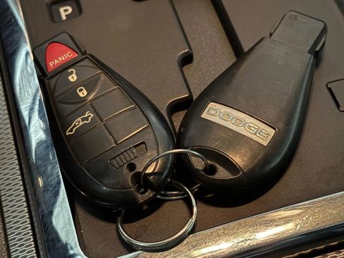 Used 2011 Dodge Challenger R/T image 28