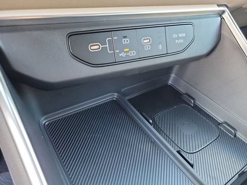 New 2026 Kia Carnival EX FWD image 19