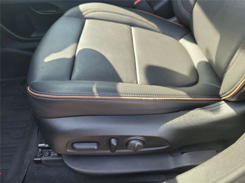 Used 2023 GMC Acadia AT4 w/ Technology Package AWD/4WD image 20