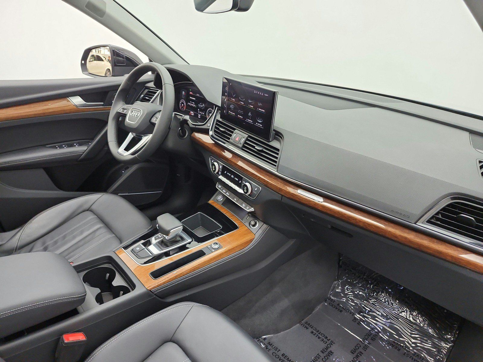 Used 2023 Audi Q5 2.0T Premium Plus w/ Premium Plus Package AWD/4WD image 30