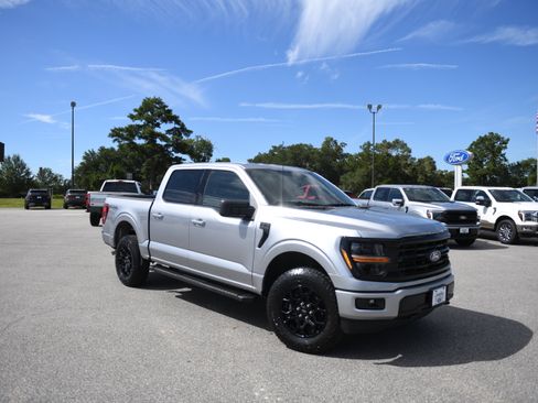 New 2026 Ford F150 XLT w/ FX4 Off-Road Package AWD/4WD image 2