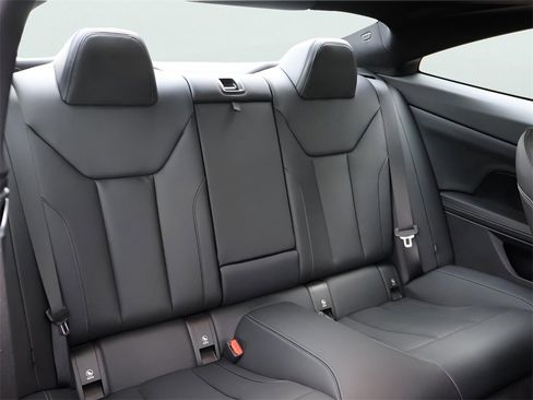 Used 2024 BMW 430i xDrive Coupe w/ Premium Package image 14