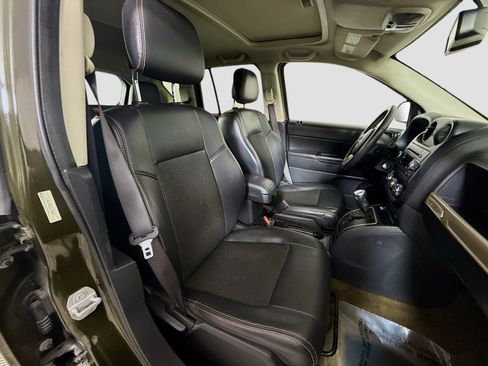 Used 2016 Jeep Compass 75th Anniversary w/ Power Value Group image 27